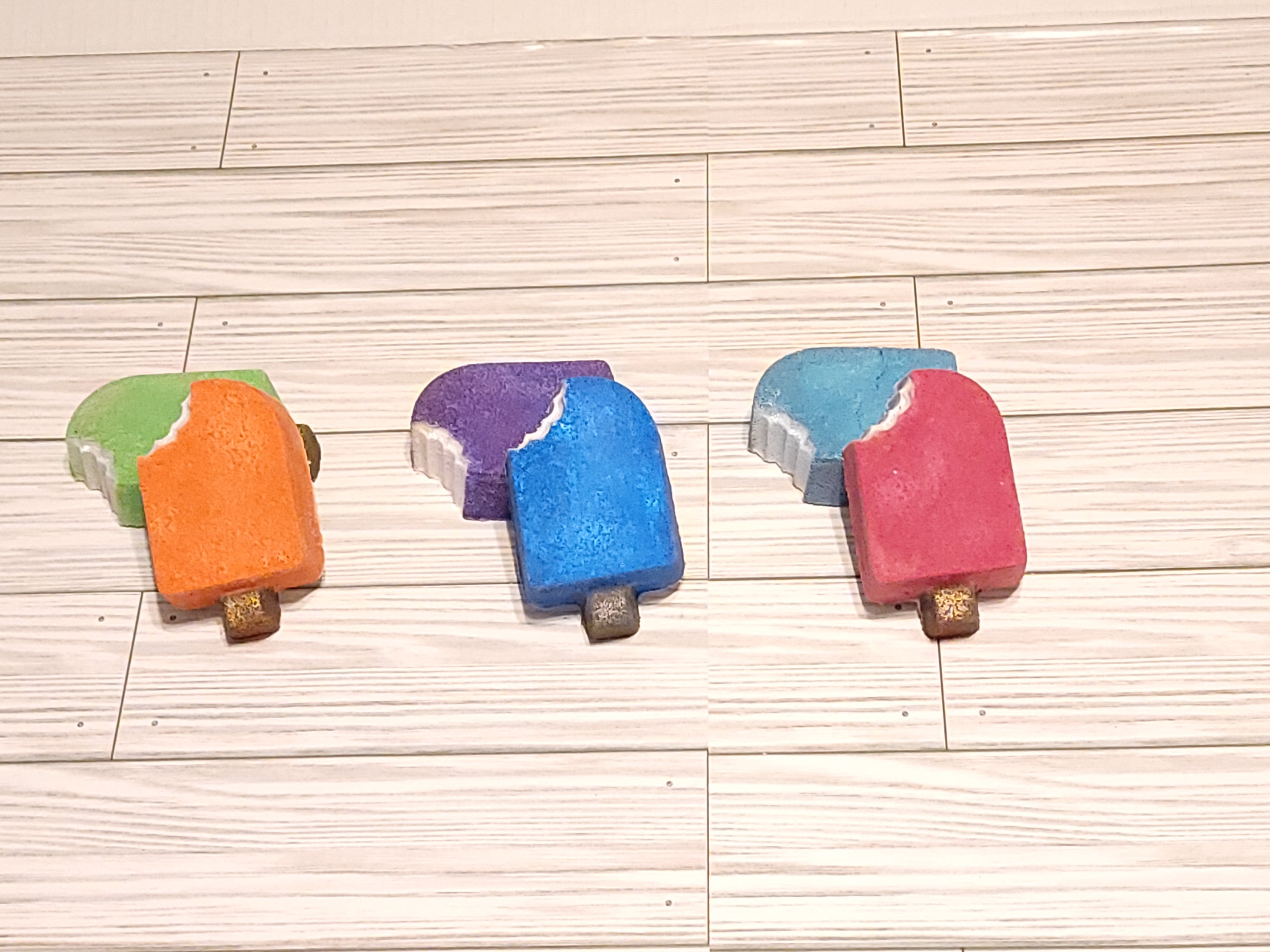 Ice Cream Lovers Bath Bomb