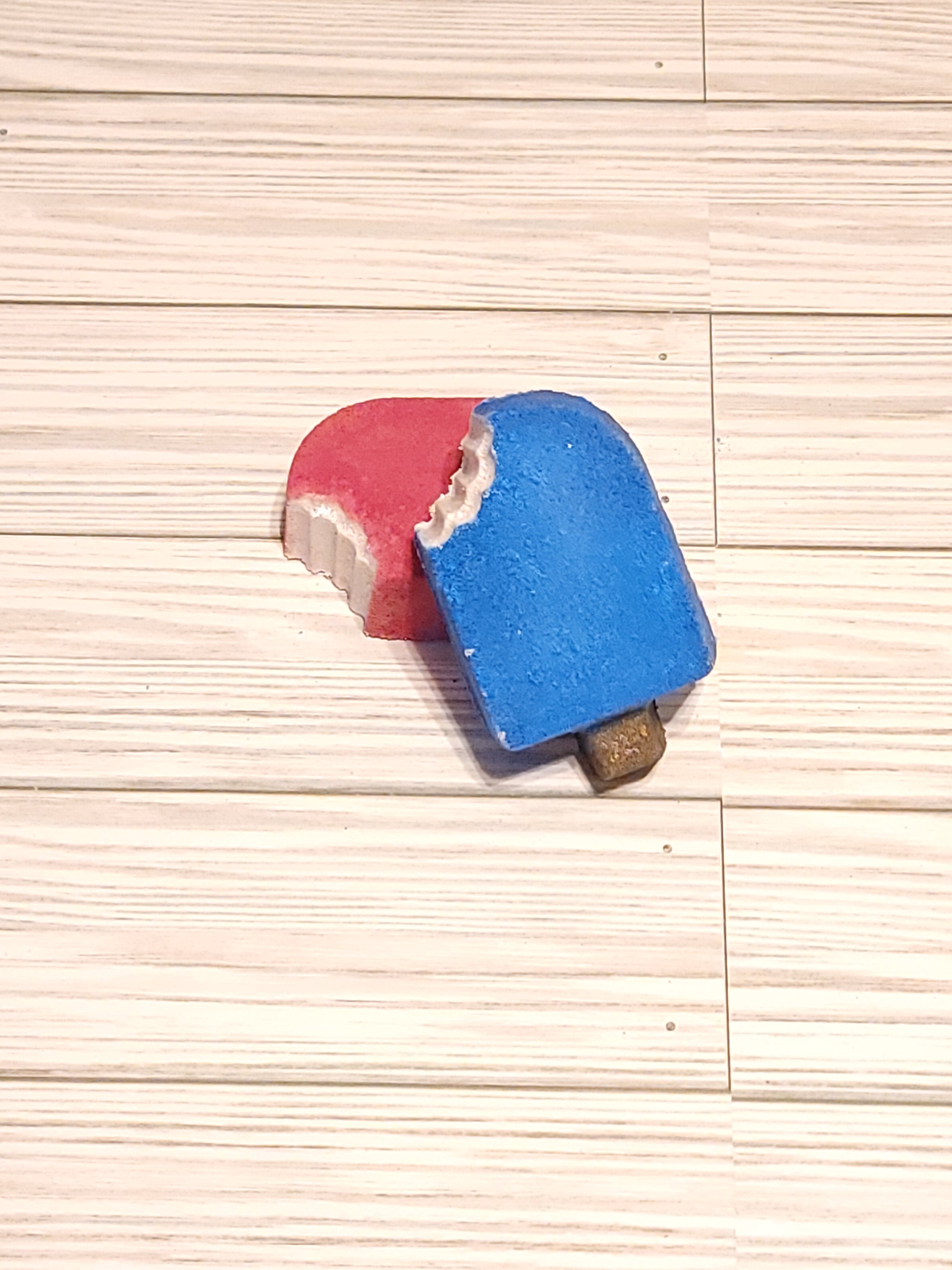 Ice Cream Lovers Bath Bomb